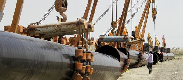 Iranians work - Sputnik International