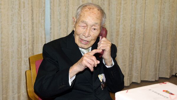 World’s Oldest Man Sakari Momoi - Sputnik International