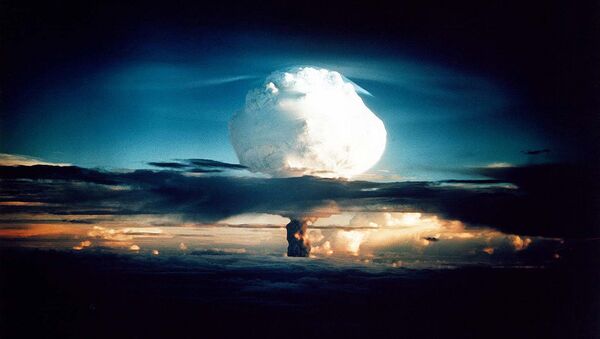 Nuclear weapons test at Enewetak in 1952 - Sputnik International
