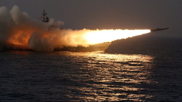 A Moskit supersonic anti-ship missile is launched from a missile boat - Sputnik International