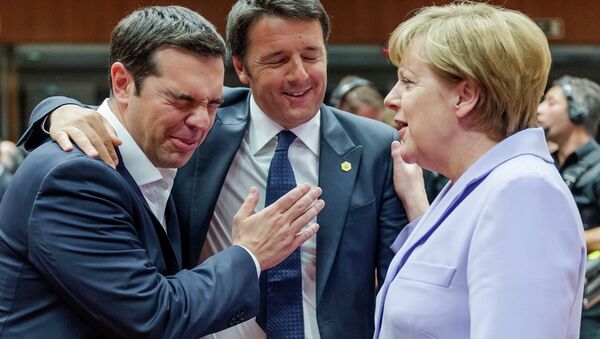 Italian Prime Minister Matteo Renzi, center, speaks with Greek Prime Minister Alexis Tsipras, left, and German Chancellor Angela Merkel - Sputnik International