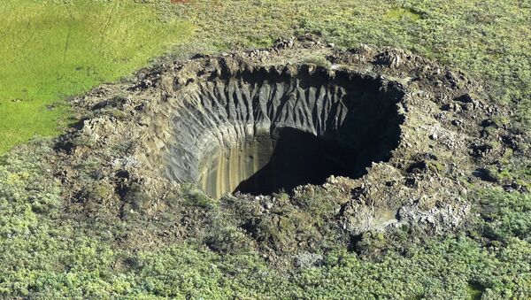 A crater on the Yamal Peninsula - Sputnik International