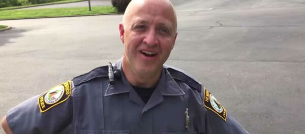 This video screenshot shows a Henrico County, Virginia, police officer who arrested a man who was filming him. - Sputnik International