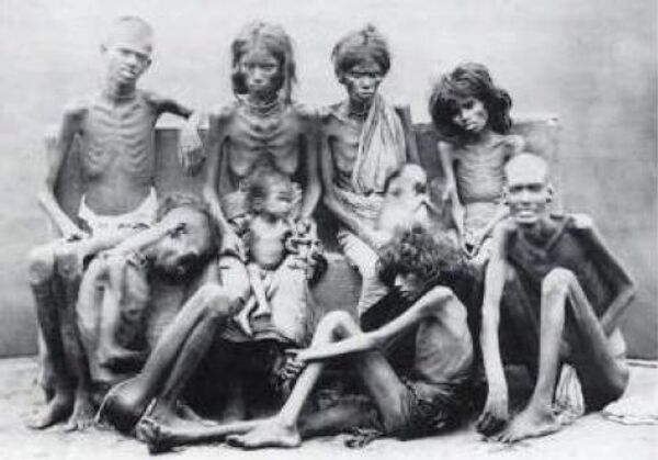 Photograph of a South India family in 1878 by W.W. Hooper - Sputnik International