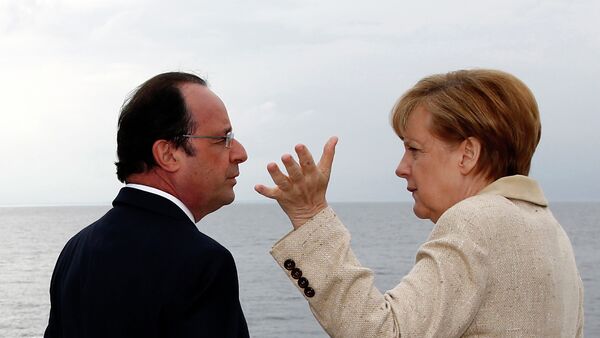 German Chancellor Angela Merkel and French President Francois Hollande - Sputnik International