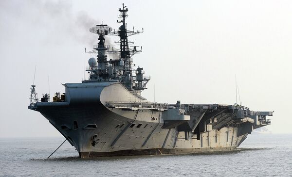 Indian Navy's aircraft carrier INS Viraat is anchored off Mumbai harbour after an operational demonstration as a pre-cursor to the upcoming President's Fleet Review ( PFR-11) on November 14, 2011 Indian Navy's aircraft carrier INS Viraat is anchored off Mumbai harbour after an operational demonstration as a pre-cursor to the upcoming President's Fleet Review ( PFR-11) on November 14, 2011 - Sputnik International