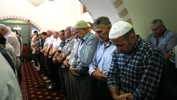 Muslims celebrate Eid al-Fitr in Russian regions - Sputnik International