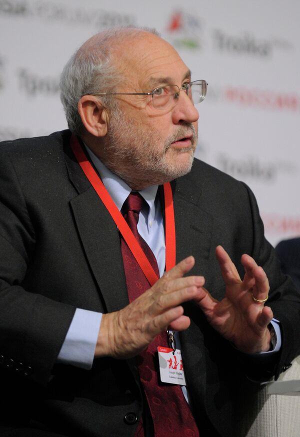 Joseph Stiglitz, economist and the Nobel Prize winner, speaking at the Russia-2011 Forum in Moscow Joseph Stiglitz, economist and the Nobel Prize winner, speaking at the Russia-2011 Forum in Moscow - Sputnik International