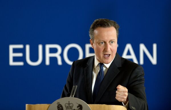 British prime minister David Cameron speaks during a press conference, on the second and final day of an EU summit at the EU Headquarters in Brussels on June 26, 2015 British prime minister David Cameron speaks during a press conference, on the second and final day of an EU summit at the EU Headquarters in Brussels on June 26, 2015 - Sputnik International