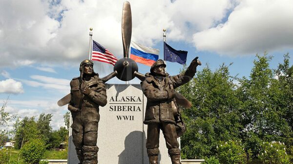 Alaskan Memorial devoted to the ALSIB air route, through which nearly 8,000 US aircraft were transferred to the Soviet Union during the Second World War - Sputnik International