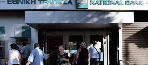 People wait outside of a national bank branch in Athens on July 20, 2015 People wait outside of a national bank branch in Athens on July 20, 2015 - Sputnik International
