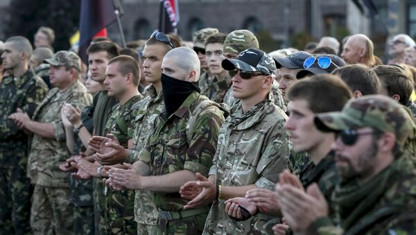 Members of the far-right radical group Right Sector and their supporters attend an anti-government rally in Kiev, Ukraine, July 21, 2015 - Sputnik International