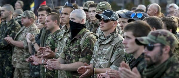 Members of the far-right radical group Right Sector and their supporters attend an anti-government rally in Kiev, Ukraine, July 21, 2015 - Sputnik International