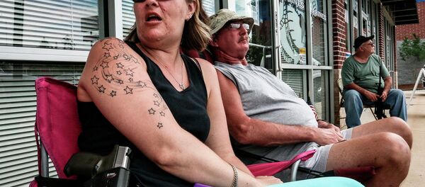 Armed Citizens Across US Guard Army Centers After Chattanooga Shooting - Sputnik International