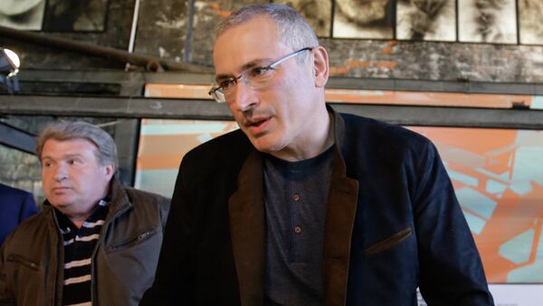 Mikhail Khodorkovsky meets with journalists in Donetsk - Sputnik International