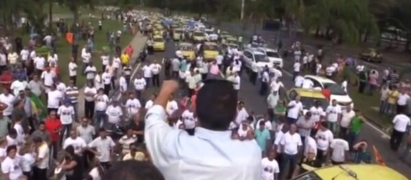 Rio taxi drivers protest against Uber Rio taxi drivers protest against Uber - Sputnik International
