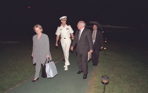 Vice President Cheney and Lynne Cheney Arrive at Camp David - Sputnik International