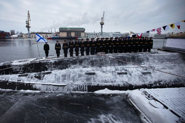 Raising the Navy flag ceremony on board the Rostov-on-Don submarine Raising the Navy flag ceremony on board the Rostov-on-Don submarine - Sputnik International