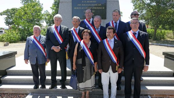French MPs delegation visits Sevastopol - Sputnik International