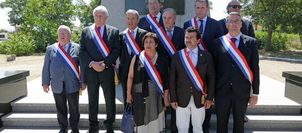 French MPs delegation visits Sevastopol French MPs delegation visits Sevastopol - Sputnik International