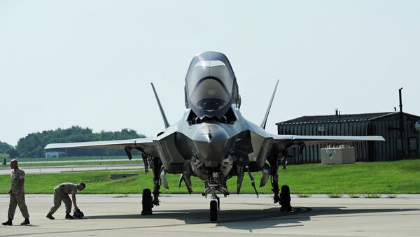 A Marine Corp F-35B Joint Strike Fighter at Patuxent River Naval Air Station, Maryland - Sputnik International