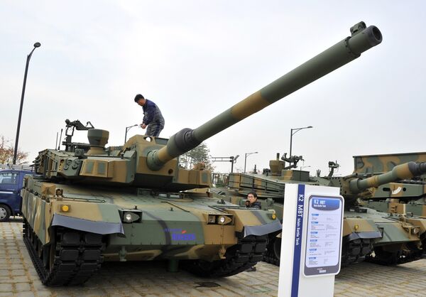 South Korea's main battle tank K2 is displayed during a press day of the Seoul International Aerospace and Defense Exhibition in Goyang, north of Seoul, on October 28, 2013 South Korea's main battle tank K2 is displayed during a press day of the Seoul International Aerospace and Defense Exhibition in Goyang, north of Seoul, on October 28, 2013 - Sputnik International