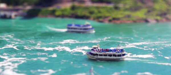 Niagara Smalls - Tilt Shift Film Niagara Smalls - Tilt Shift Film - Sputnik International