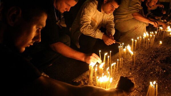 Croatian Orthodox Serbs, light candles in the western Bosnian town of Banja Luka for victims of the Croatian military operation Oluja conducted in the summer of 1995. File photo - Sputnik International