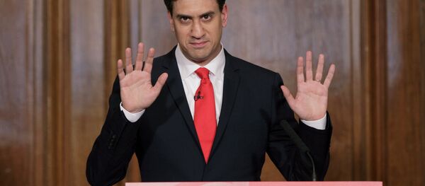 Britain's Labour Party leader Ed Miliband delivers his resignation at a press conference in Westminster, London, Friday, May 8, 2015 - Sputnik International