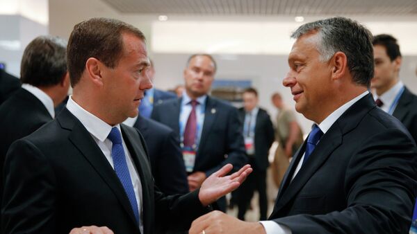 Russian Prime Minister Dmitry Medvedev and Hungarian Prime Minister Viktor Orban - Sputnik International