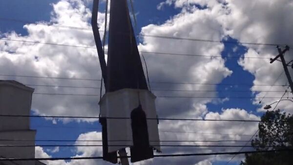 Crane Collapses While Moving Church Steeple - Sputnik International