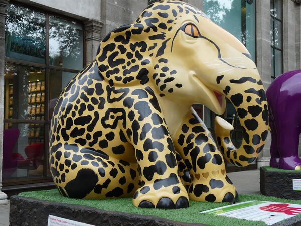'Sir Percy' elephant at Park Lane, London - Sputnik International