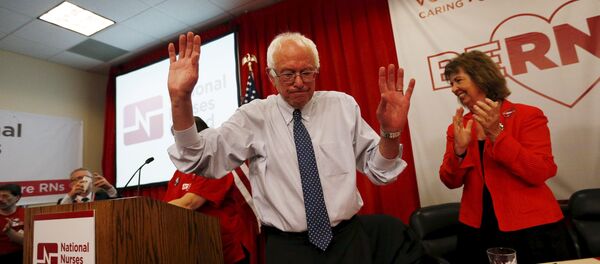 Vermont Senator and U.S. Democratic presidential candidate Bernie Sanders speaks after receiving an endorsement from the National Nurses United in Oakland, California August 10, 2015 - Sputnik International
