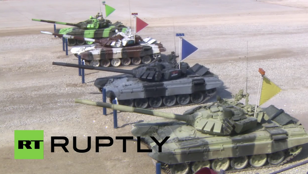 Russia: Tank Biathlon 2015 semi-finals held outside Moscow - Sputnik International