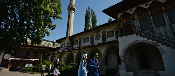A Crimean Tatar wedding at the Khans' Palace of the Bakhchisarai/Khansarai Historical Cultural Reserve in the southern Crimea A Crimean Tatar wedding at the Khans' Palace of the Bakhchisarai/Khansarai Historical Cultural Reserve in the southern Crimea - Sputnik International