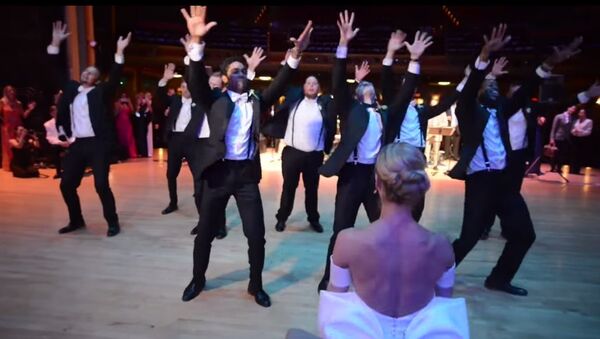Ballerina Wedding: Surprise Groomsmen Dance - Sputnik International