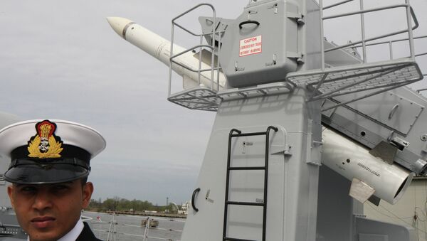 BrahMos missile complex on India's stealth frigate INS Teg (Saber) that was commissioned into the Indian Navy at the Baltic shipyard Yantar, Kaliningrad - Sputnik International