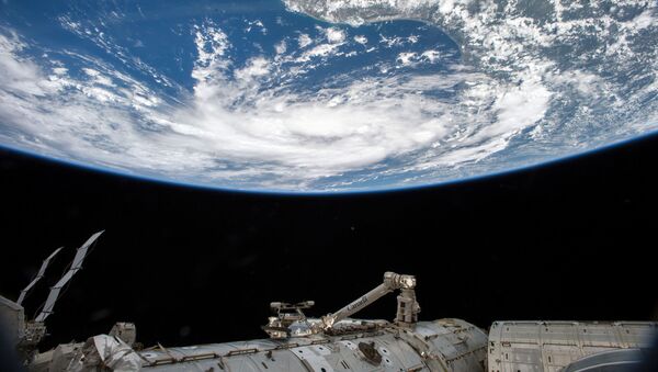 Тропический шторм с борта МКС - Sputnik International