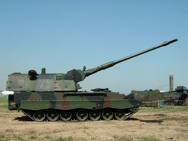 PzH self-propelled artillery platform  - Sputnik International