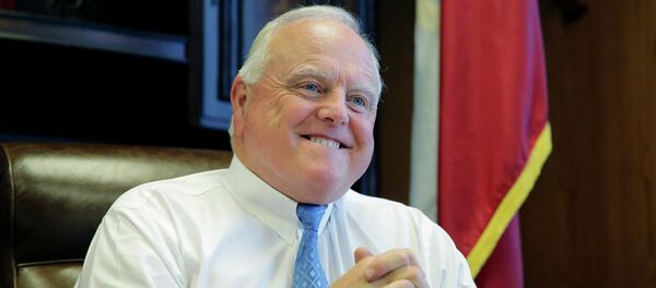 New Texas Agricultural Commissioner Sid Miller talks about the state's plans to repeal a decade-old ban on deep fryers in public school kitchens, Thursday, June 18, 2015, in Austin, Texas New Texas Agricultural Commissioner Sid Miller talks about the state's plans to repeal a decade-old ban on deep fryers in public school kitchens, Thursday, June 18, 2015, in Austin, Texas - Sputnik International