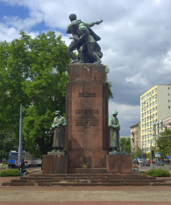 The monument to Polish-Soviet Brotherhood in Arms in Warsaw's Praga district. File photo. - Sputnik International