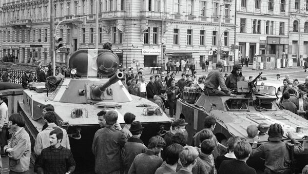 Soviet tanks in Prague during the Prague Spring, August 21, 1986. File photo - Sputnik International