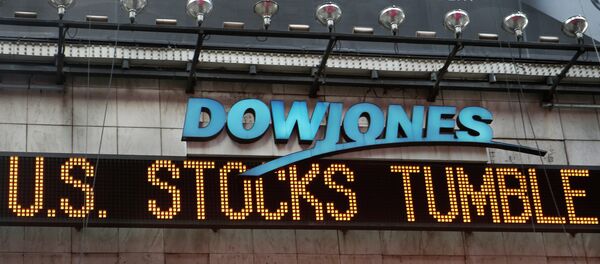 A zipper on the side of One Times Square announces a stock selloff on Wall Street in New York A zipper on the side of One Times Square announces a stock selloff on Wall Street in New York - Sputnik International