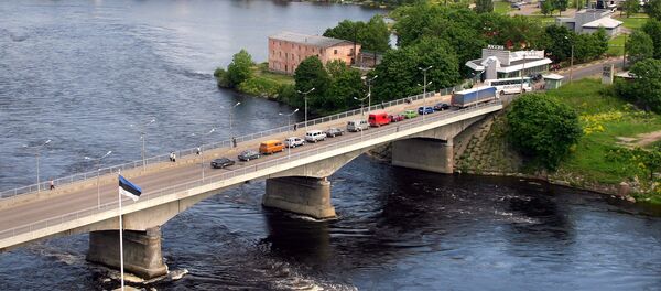 The Estonian government has decided to build a wall on the border with Russia to fend off Russian “trespassers,” Estonian newspaper Postimees said. - Sputnik International