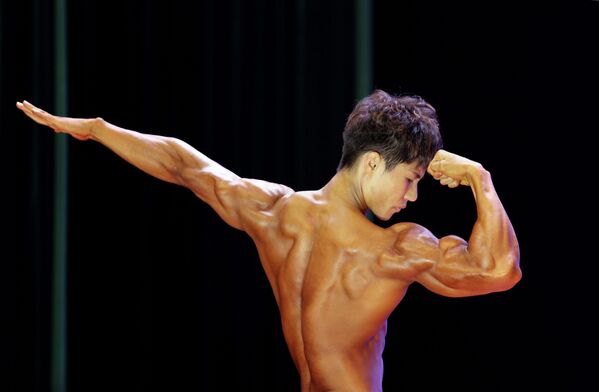 Might of the Celestial Empire: Bodybuilding Сompetition in China - Sputnik International