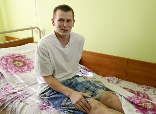 A man, who according to Ukraine's state security service (SBU) is named Alexander Alexandrov and is one of two Russian servicemen detained on May 17 by Ukrainian forces, answers reporter's questions at a hospital in Kiev, Ukraine, July 28, 2015 A man, who according to Ukraine's state security service (SBU) is named Alexander Alexandrov and is one of two Russian servicemen detained on May 17 by Ukrainian forces, answers reporter's questions at a hospital in Kiev, Ukraine, July 28, 2015 - Sputnik International