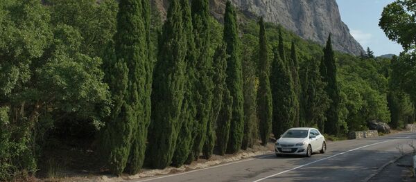 A road leading to Foros resort town in Crimea A road leading to Foros resort town in Crimea - Sputnik International