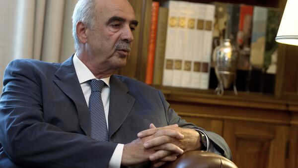 Leader of Greek conservative New Democracy party Vangelis Meimarakis speaks to Greek President Prokopis Pavlopoulos (not pictured) during their meeting in the presidential palace in Athens, Greece, August 21, 2015 - Sputnik International