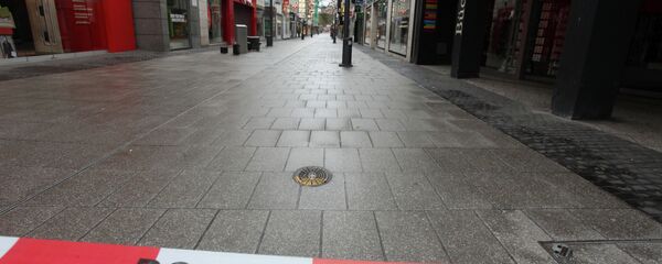 Picturs shows a deserted street as people were evacuated from their homes in the western German city of Koblenz ahead of work to defuse a World War II bomb. - Sputnik International