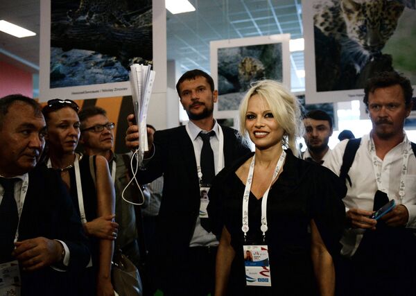 Sergei Donskoi and Pamela Anderson Sergei Donskoi and Pamela Anderson - Sputnik International